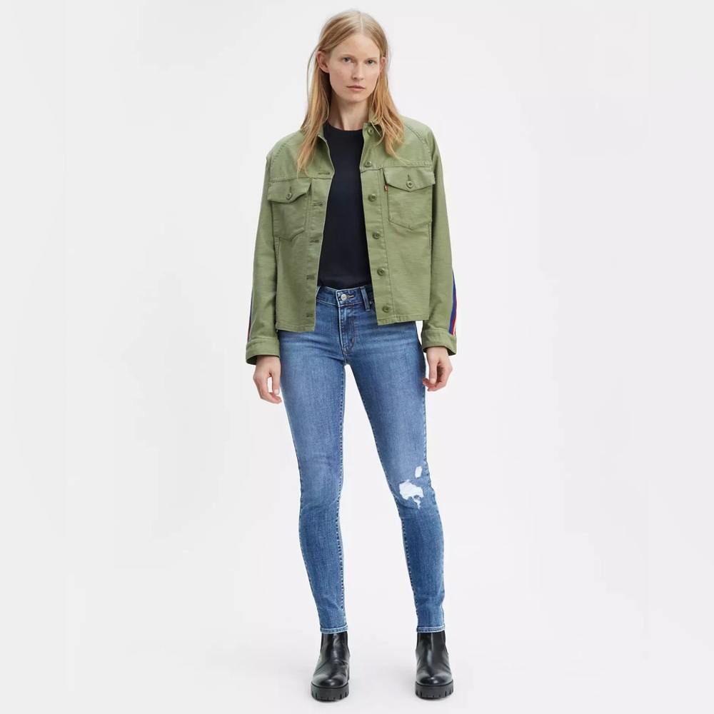 NWT Levi’s 721 High Rise Skinny Jeans - Lapis Blues (Medium Wash) - 30W x 30L